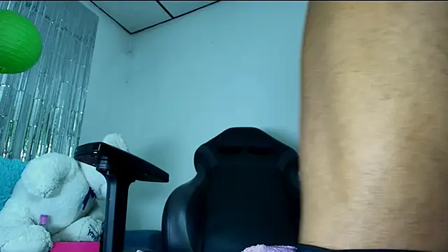 angela_bigdick webcam