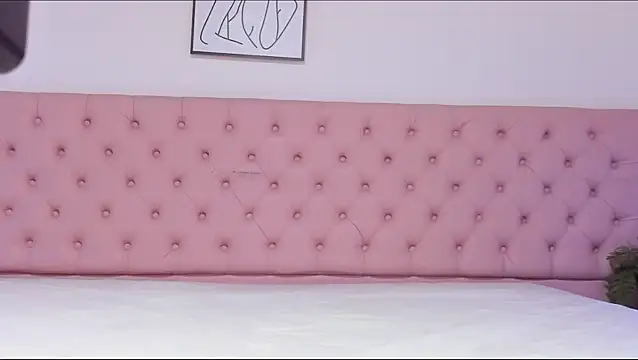 CarolinaGlamour webcam