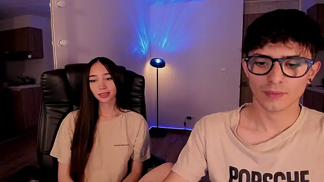 mikeyvioleta_ (Ask my age) - 💦 Penetration Show – Let’s go wild! 🔥