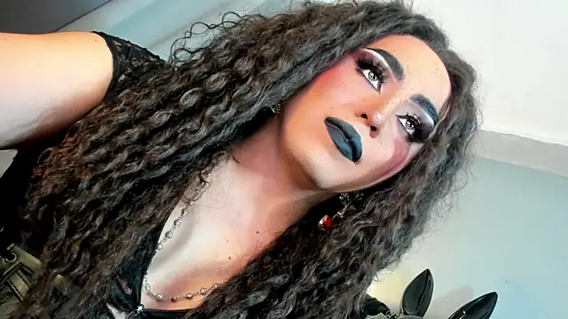 DominaAurumXXX webcam