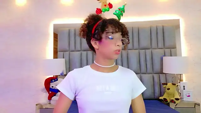 CamilaJohnston webcam