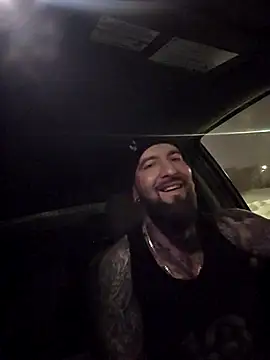 beardedtattood - Beardedtattood's free webcam