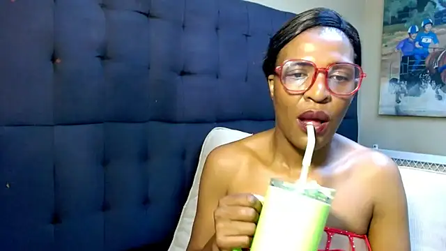 spicyqueenxxxx - SpicyQueenxxxx's free webcam - UK Sex Cams