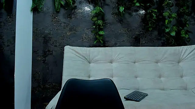 alice_greco - Alice_greco's free webcam - UK Sex Cams