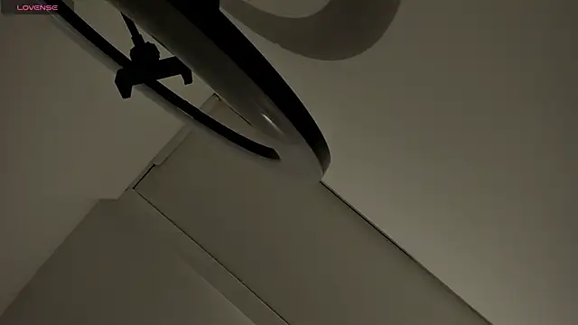 ALICEPOIXXXON webcam