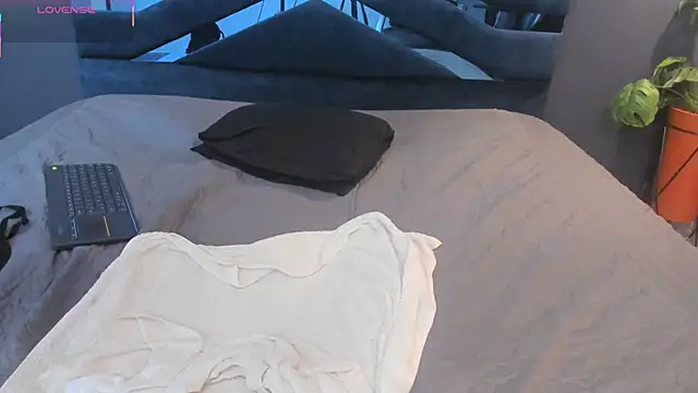 valka_ross - Valka_Ross's free webcam - UK Sex Cams