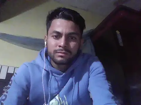 Stubborndesiboy webcam