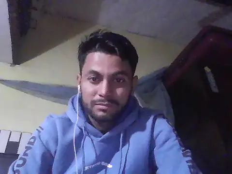 stubborndesiboy - Stubborndesiboy's free webcam - UK Sex Cams