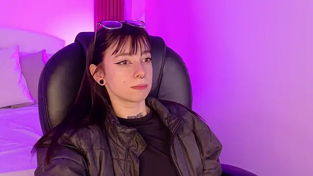 LaadyScarlett webcam