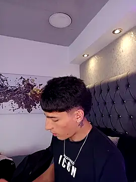 MateoMitchell webcam