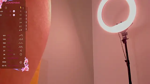 sophiaa_sensual (F young) - squeeze + rub my tits close up