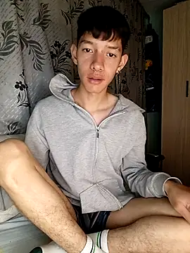 heyy_noah11 (M twink) - Dee throap