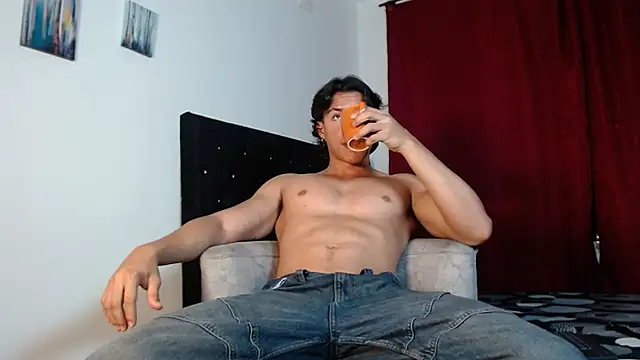 adriel_escalante webcam