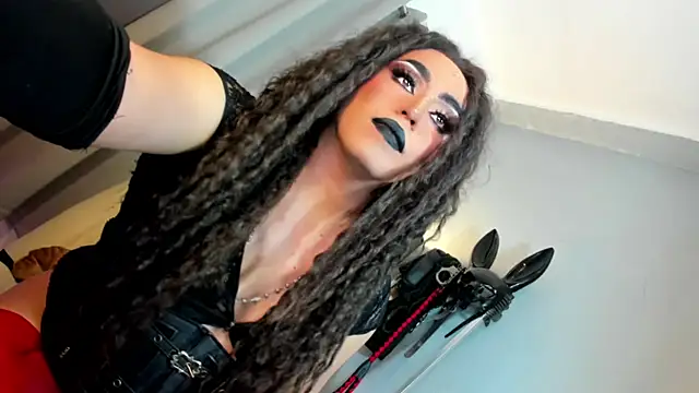 DominaAurumXXX webcam