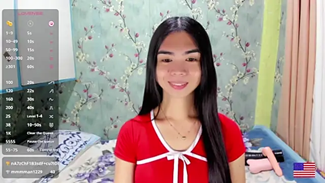 UrHotSexyShine webcam