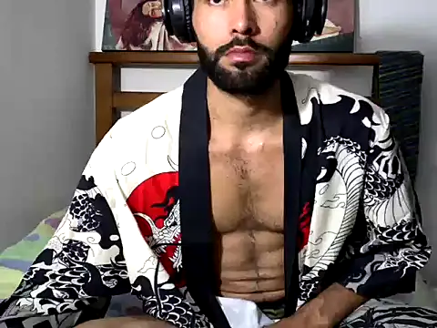 hideonbush051 webcam