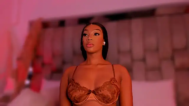 ChaynnaCooper webcam