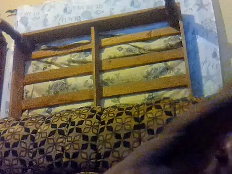 LookingLover34 webcam