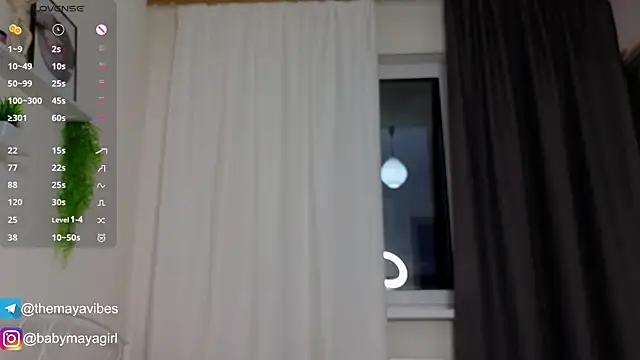 Maya_Rave webcam