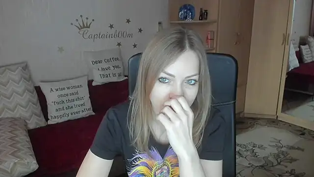 Tiffany_Bates webcam