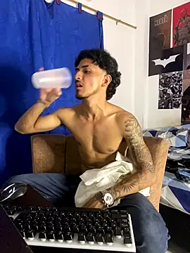 Kriss_Edwards webcam