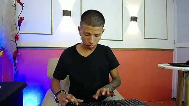 Tessachains_2_ webcam