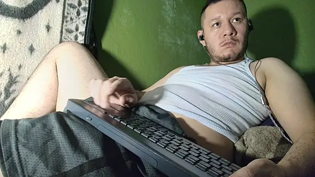 sweet_cock28 webcam