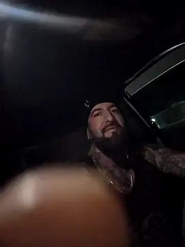 Beardedtattood webcam