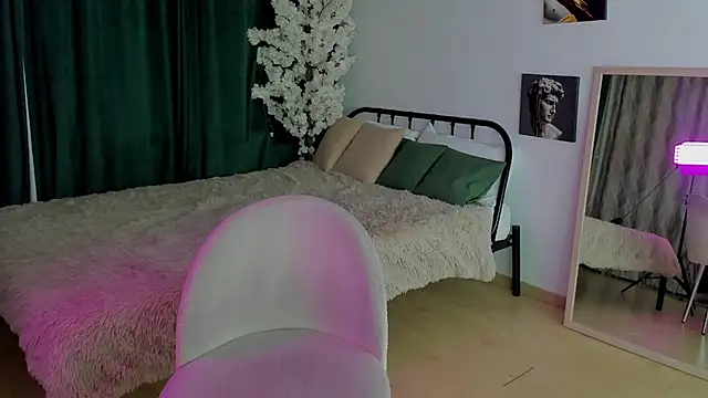 MadisonMongomeri webcam