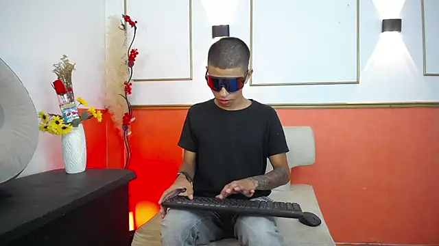 Tessachains_2_ webcam