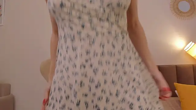 GoodGlamorGirl webcam