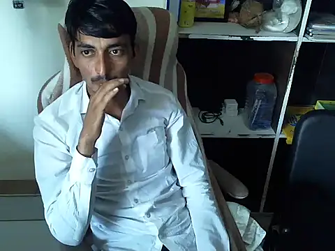 TwinklyBasket897 webcam