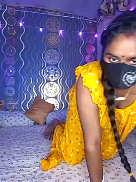 Sweet-Maddlina webcam