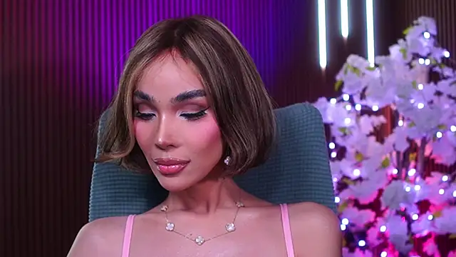 xxforyoureyesonlyxx webcam