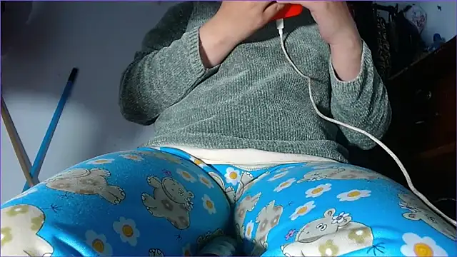 hairy_pussywet webcam