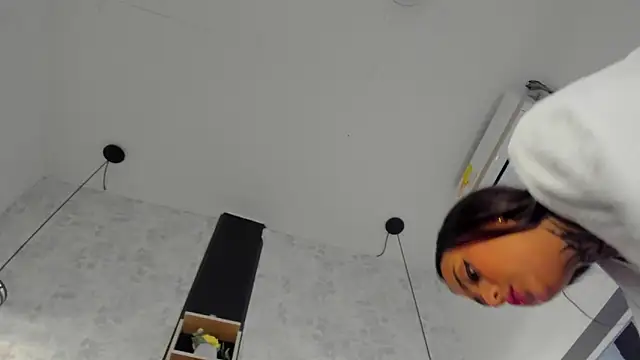 SarahEscobarr webcam