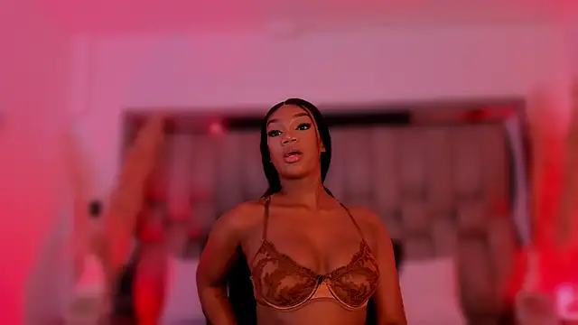 ChaynnaCooper webcam