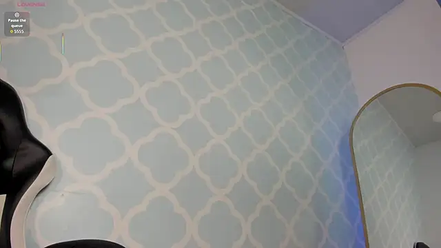 lindaa_natashaa_ webcam