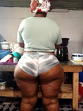 curvyloneah75 webcam