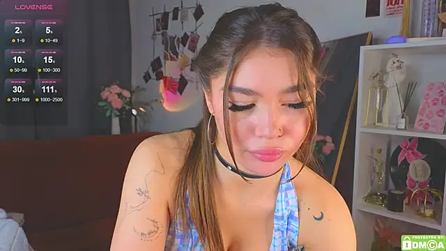 Caroline__Brown webcam