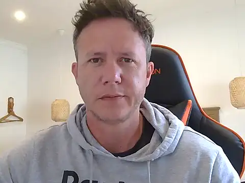 TroyDieselXXX webcam