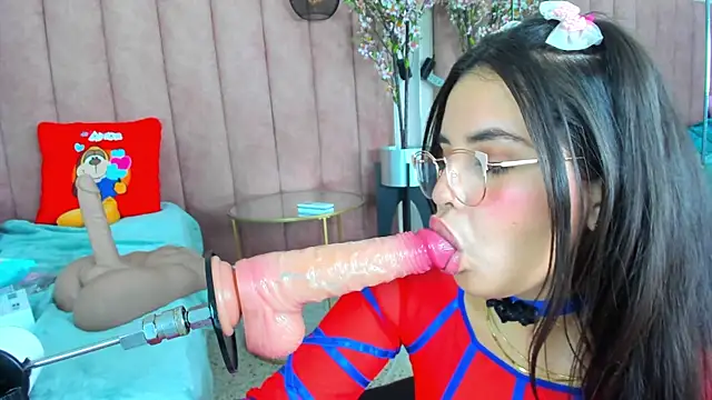 LizzyOlsen webcam stripchat model stream image