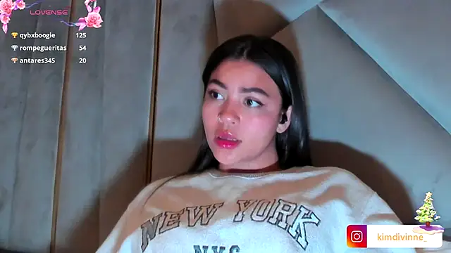KimDevinne webcam