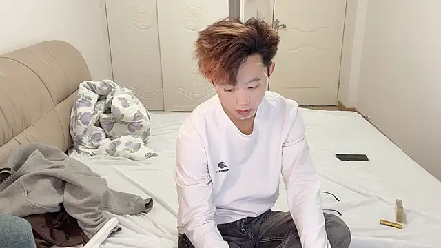 STxuguanhan webcam