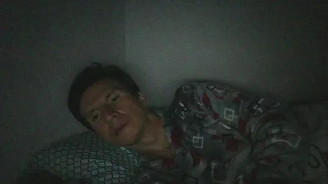 carliesexyman webcam