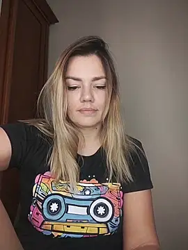 krisssexi - KrissSexi's free webcam