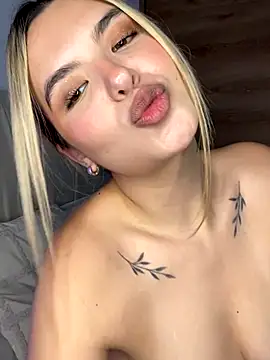 odett_ (F young) - I ride your cock from behind + Open ass