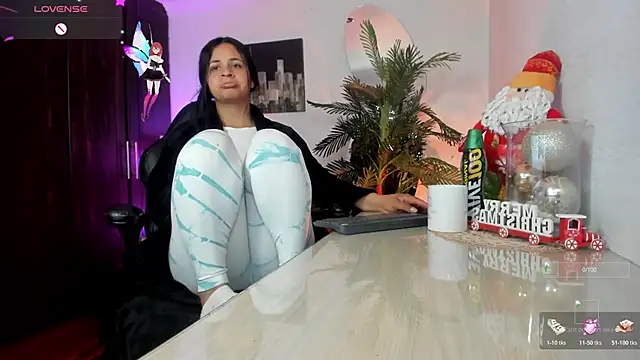 amaia_bushida (F young) - completely wet my leggings with water