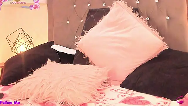 sophierossi (F young) - Show Pussy