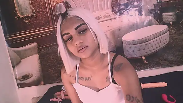 IndianSumaya69 webcam